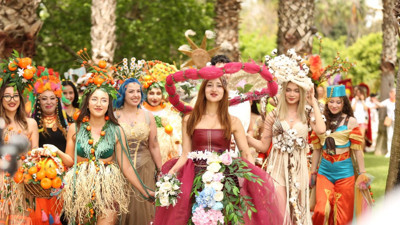 Portakal Çiçeği Karnavalı renkli görüntülere ev sahipliği yaptı