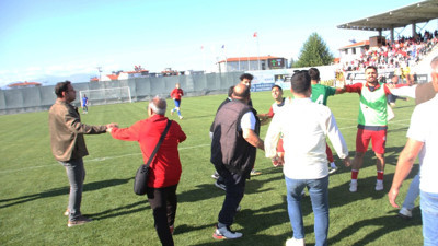 TFF 2. Lig'de olaylı maç. Yumruklar havada uçuştu