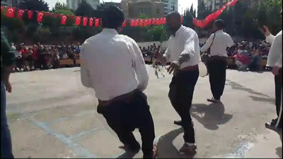 Kahramanmaraş'ta 23 Nisan kutlamasında zurnacı bayıldı