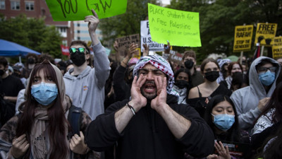 Amerikalı üniversite öğrencileri Filistin’e destek gösterisi düzenledi