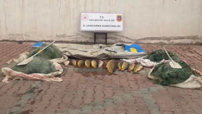 Yasak yöntemlerle balık avlayan şahıslar suçüstü yakalandı