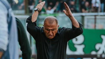 Fatih Terim Samet Akaydin kararını verdi