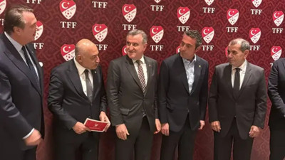 Fenerbahçe Galatasaray ile birleşti. TFF ve Beşiktaş da işin içinde