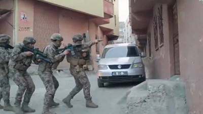 Bakan Yerlikaya 147 örgüt üyesinin yakalandığını açıkladı