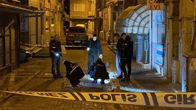 İşlettiği çay ocağının camını kıran adamı vurdu