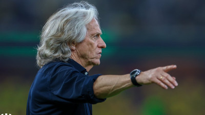 Jesus yine tarih yazdı