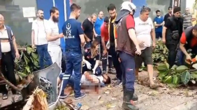 Yayaları biçti ağacı devirdi: 1 ölü