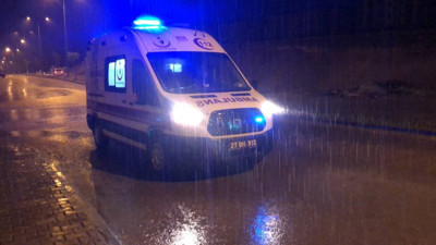 Şantiyeye yıldırım düştü