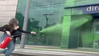 Fransa'da uçan taksi protestosu