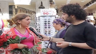 Çiçekçi kızın 'Yarın son gününüz olsa ne yapardınız?' sorusuna verdiği cevaplar güldürdü