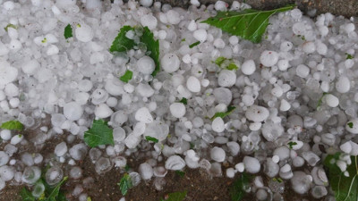 Siirt'te ceviz büyüklüğünde dolu yağdı