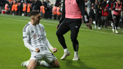 Beşiktaş'ın sevinci yarım kaldı. Taraftarlar şaştı kaldı