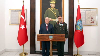 Bakanı Güler Harita Genel Müdürlüğünü ziyaret etti