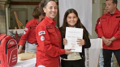 Gençler ödüllerini aldı