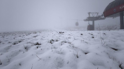 Erciyes'e mayısta kar yağdı
