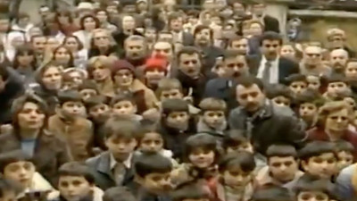 1983 yılına ait videodaki konuşmalar beğeni topladı günümüz ise eleştirildi