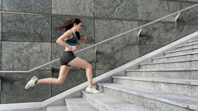 Basamak çıkarken dikkat! Nefesiniz daralıyorsa nedeni ciddi olabilir. Doktorlardan uyarılar geldi