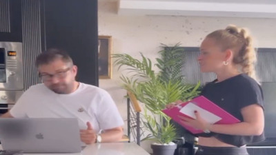 Ceyda Düvenci'nin ped açıklamasına güldüren videolu cevap: "Tam kanatlı yarım kanatlı"