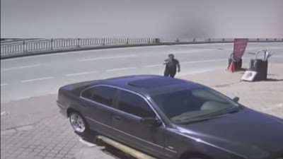 Nazar duası okudu arabası yoldan çıktı