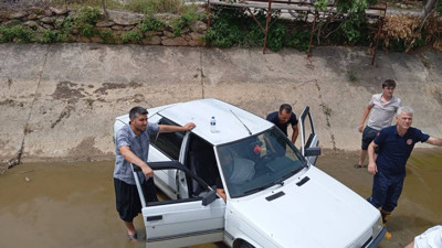 Otomobil sulama kanalına düştü: 1 yaralı