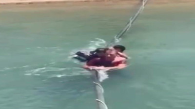 Akıntıya kapılan çocuk son anda kurtarıldı