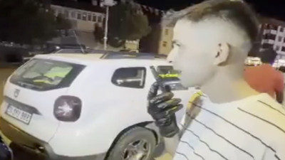 Karabük'te Polislere Jest Yapan Grup Sosyal Medyada Gündem Oldu