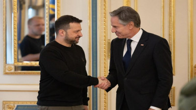 Blinken, Zelenski ile bir araya geldi