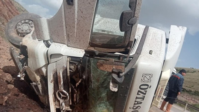 Hafriyat kamyonu devrildi: 1 yaralı (19 Mayıs 2024)