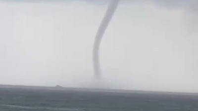 Akdeniz'de hortum vatandaş kamerasında