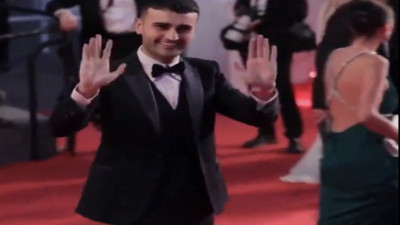 CZN Burak'ın Cannes'a katılması sosyal medyada tartışma konusu oldu