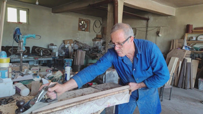 3 kuşaktır mesleği sürdürüyor. Turistler kapışıyor