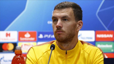 Edin Dzeko'dan flaş açıklama