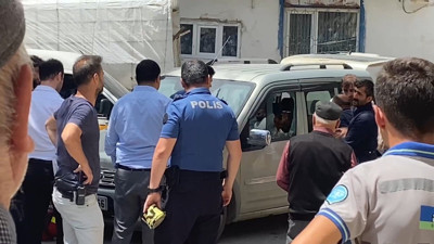 Tokatlı muhtar kafasından vuruldu