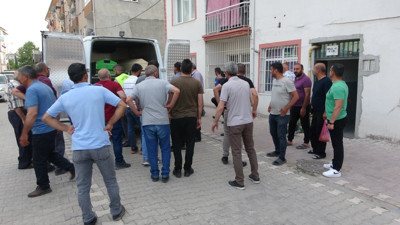 İnfaz koruma memuru başından vurulmuş halde bulundu