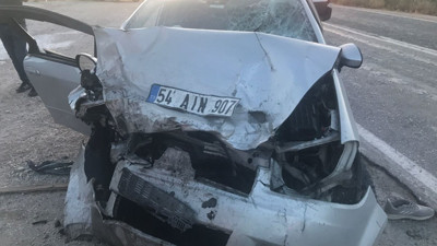 Bilecik'te 2 araç kafa kafaya çarpıştı: 1 ölü, 2 yaralı