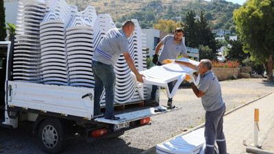 Bodrum'da şezlonglar yeniden halk plajlarında