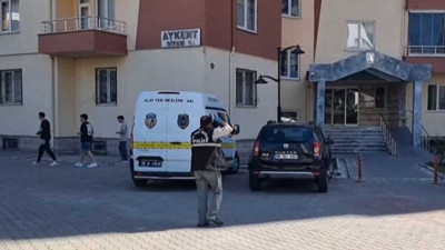 Anneannesine bayramlaşmaya gitti. 9. kattan düştü