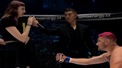 Hem maçı kaybetti hem kız arkadaşını