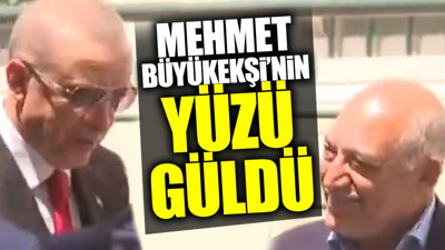 Mehmet Büyükekşi’nin yüzü güldü
