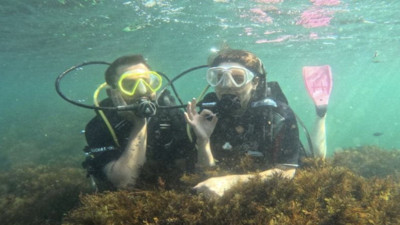 Karadeniz'in dibinde romantik evlilik teklifi