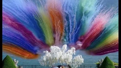 Daha önce 'gündüz havai fişeği' gördünüz mü?