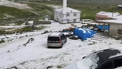 Haziran sonunda Rize'ye kar yağdı