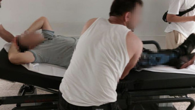 Düğünde tabancayla havaya ateş açtı kendini vurdu