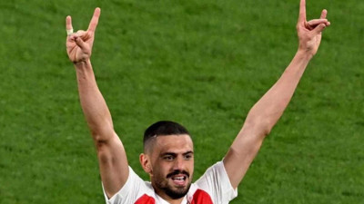 Bir bakandan Merih'e destek