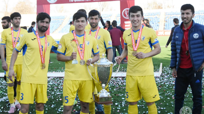 Tacik futboluna darbe