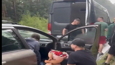 Böyle evlilik teklifi mi olur? Kadın korkudan ölecekti