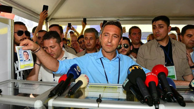 Ali Koç'un oyu Beşiktaş'a