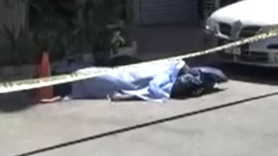 Kaldırımda öldü yastığı valiz oldu