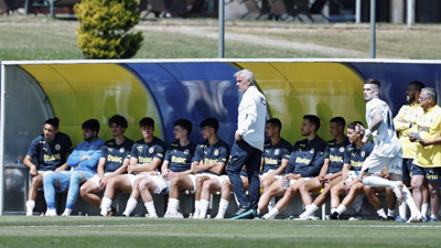 Mourinho Milli Takımın başarısına kahroldu