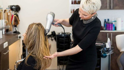 Kuaförlerdeki büyük tehlike saçsız kalabilirsiniz. Vaka sayısı patladı. Ölüme kadar götürüyor